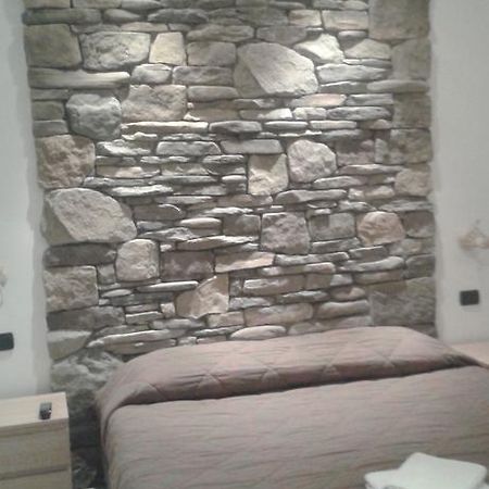 Bed And Breakfast Linate 페스키에라 보로메오 외부 사진