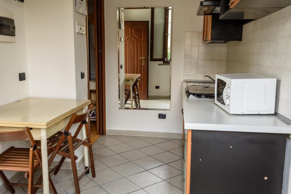 Bed And Breakfast Linate 페스키에라 보로메오 외부 사진