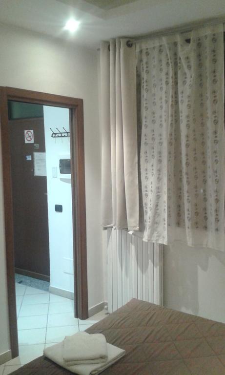 Bed And Breakfast Linate 페스키에라 보로메오 외부 사진